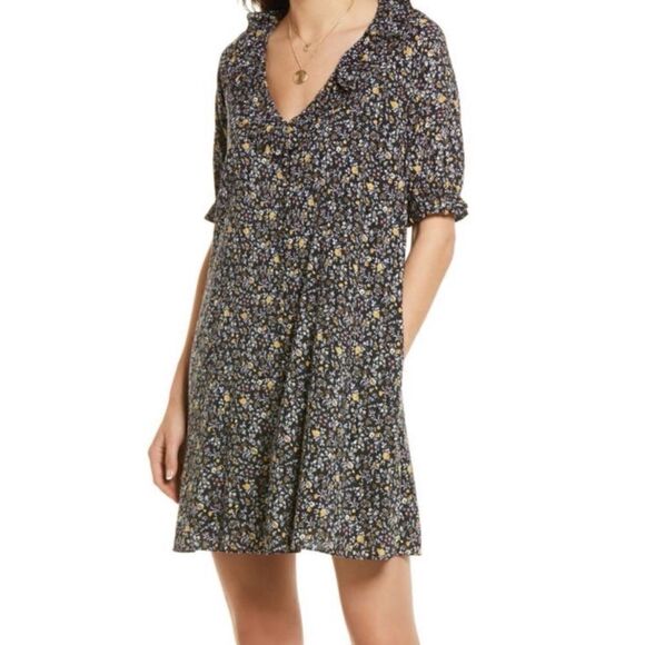 Madewell Ruffle Button-Front
Trapeze Dress in Folkmagic size XS - Picture 3 of 7